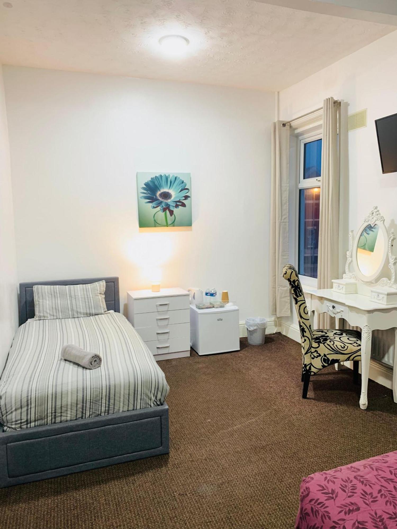 Aindale Hotel Blackpool Eksteriør billede